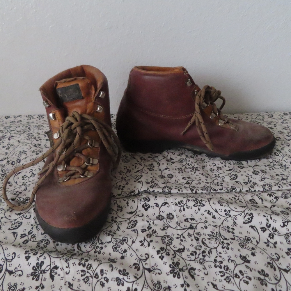 Vasque Women's Skywalk GTX Hiking Boot Sz 8.5 Philmont Scout Ranch
